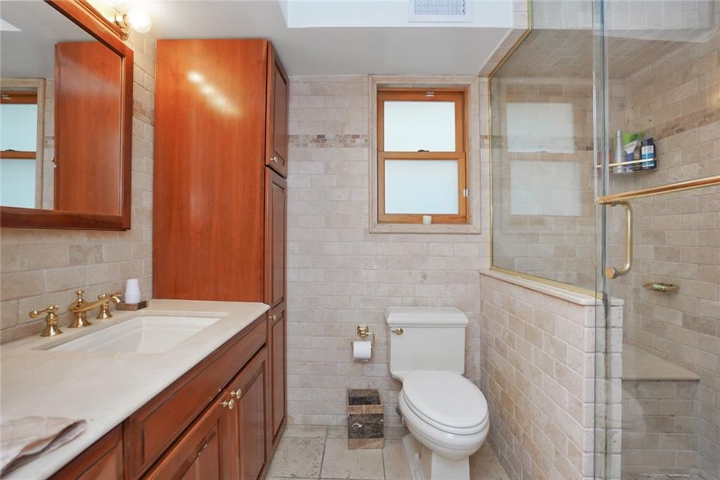 1416 80th Dyker Heights 11228 New York photo